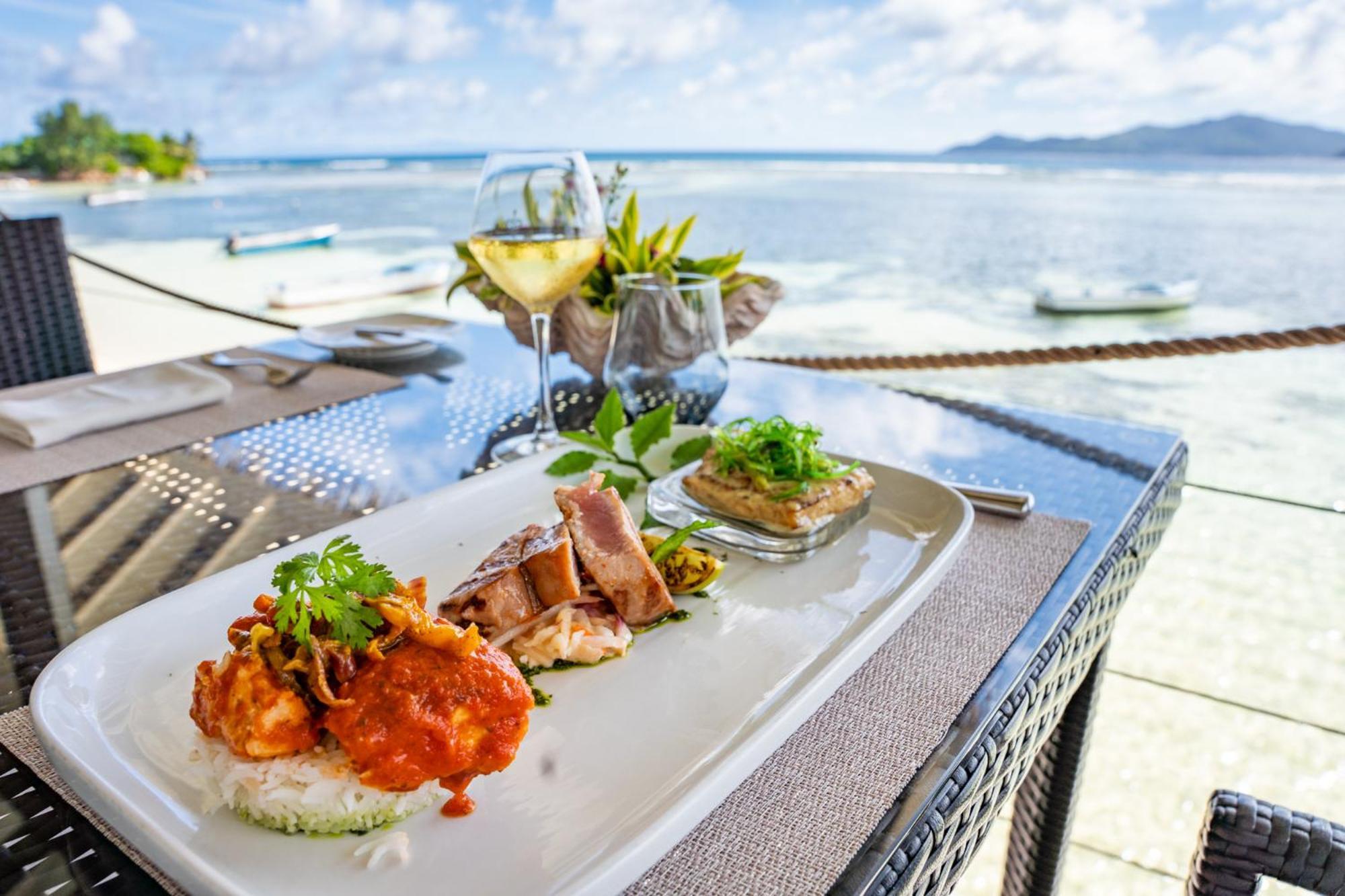Le Nautique Waterfront Hotel La Digue Exterior photo